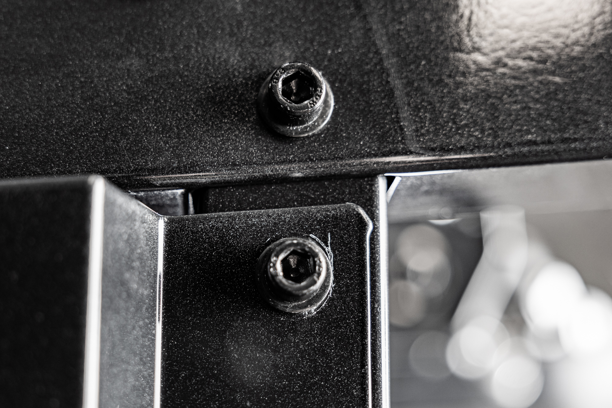 EASY SECURE INSTALLATION